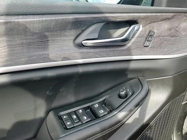 new 2025 Jeep Grand Cherokee L car, priced at $45,357