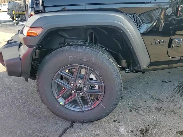new 2025 Jeep Wrangler car, priced at $38,714