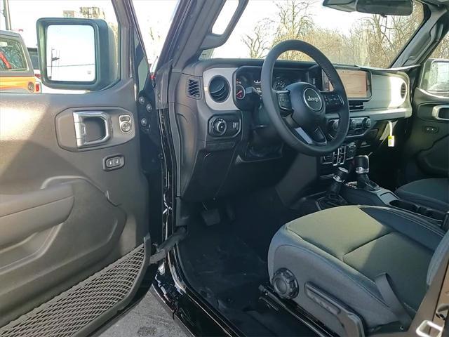 new 2025 Jeep Wrangler car, priced at $38,714