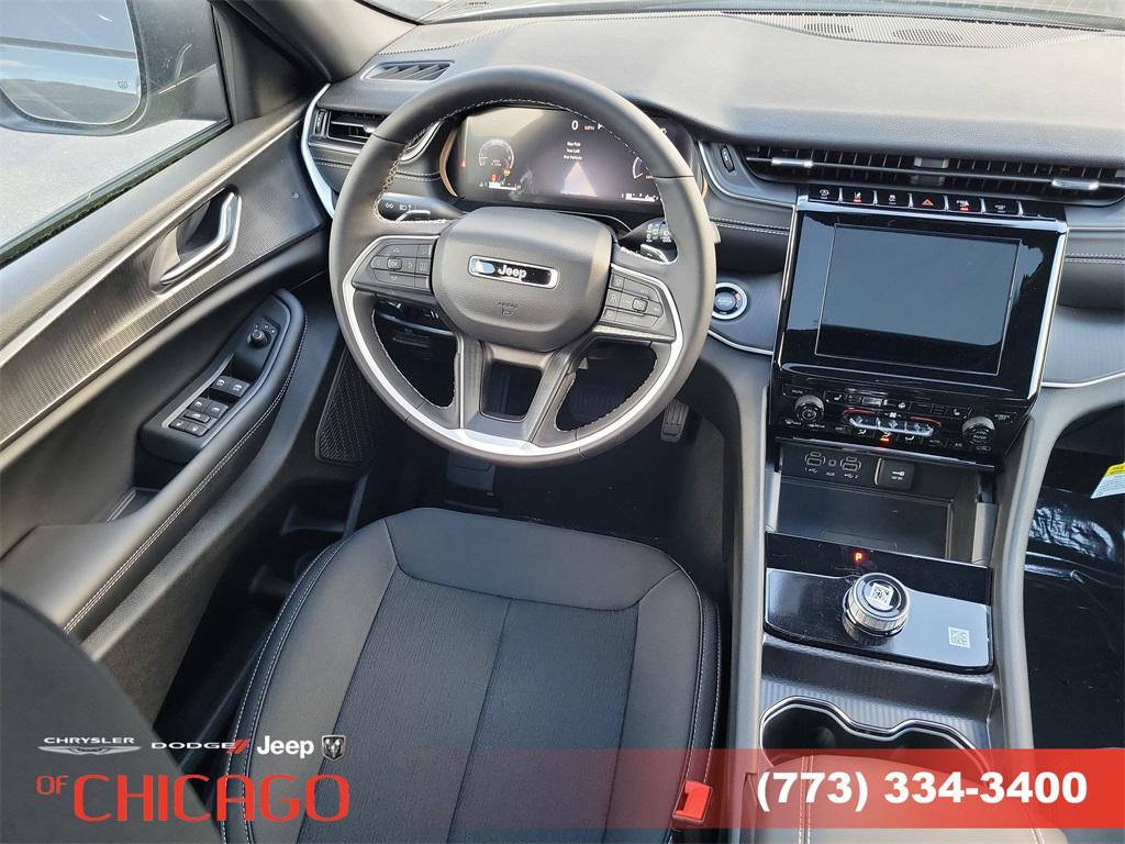 new 2025 Jeep Grand Cherokee car, priced at $39,219