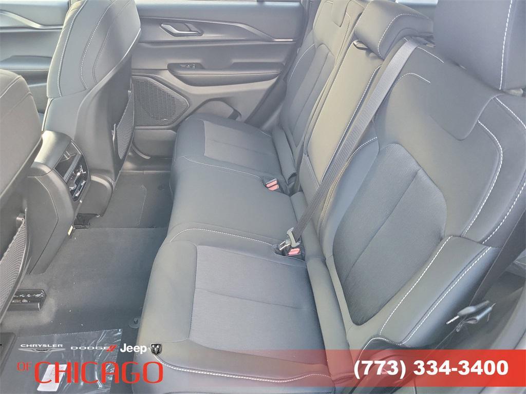 new 2025 Jeep Grand Cherokee car, priced at $39,219