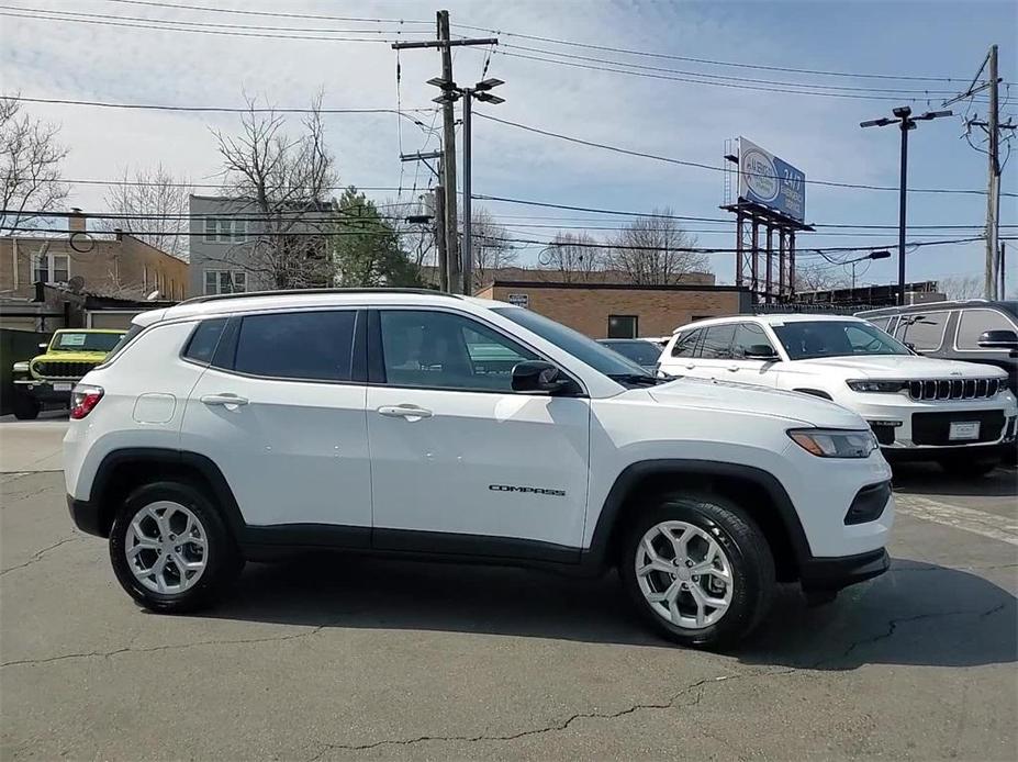 new 2024 Jeep Compass car, priced at $25,412