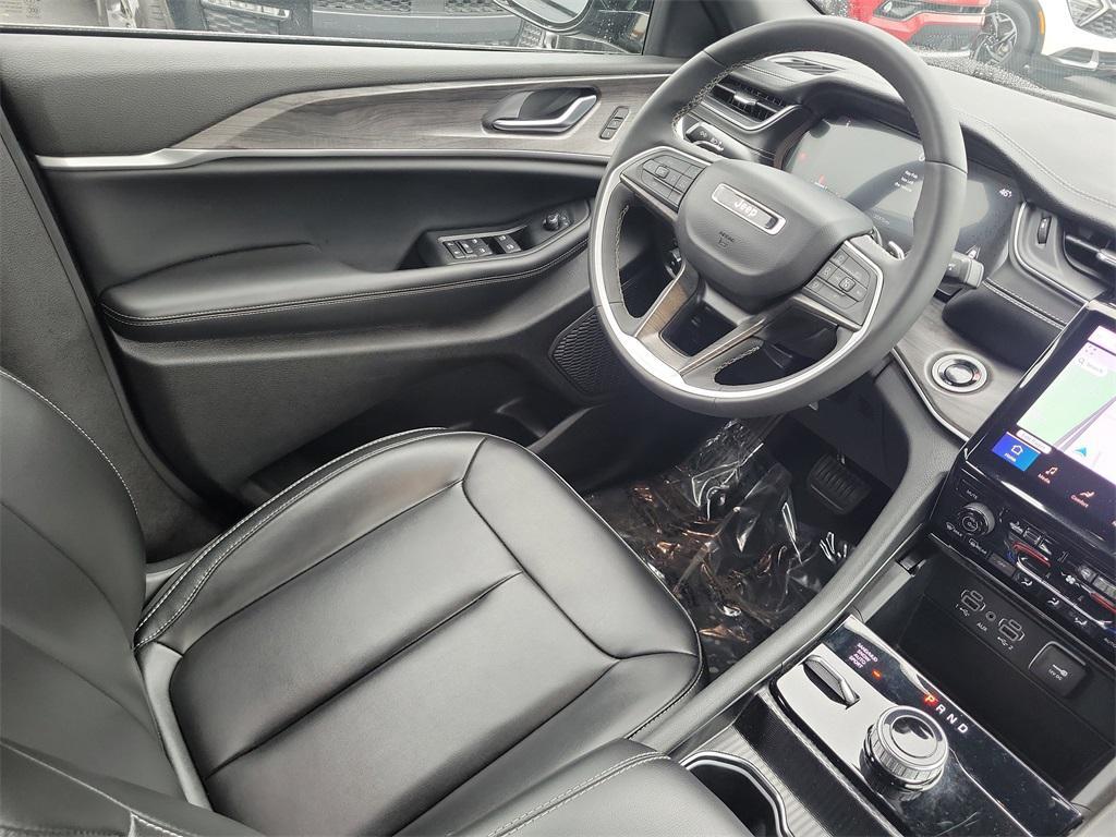 used 2024 Jeep Grand Cherokee car, priced at $31,250