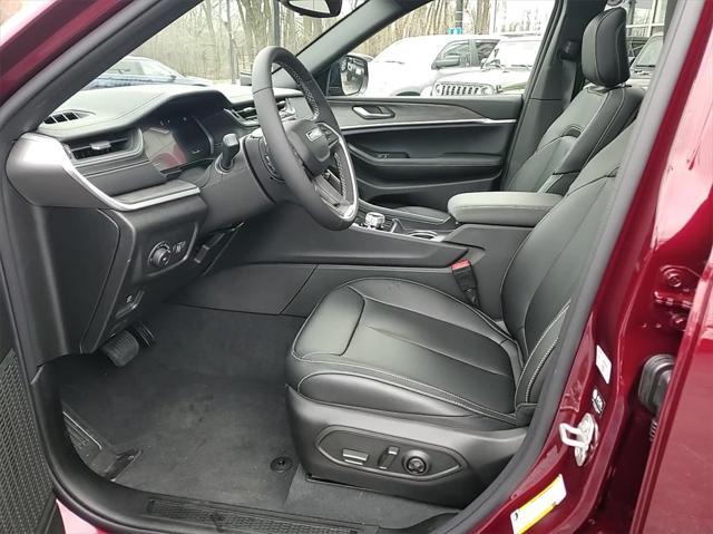 new 2024 Jeep Grand Cherokee car, priced at $39,748