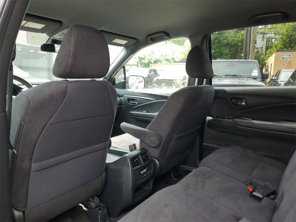 used 2022 Honda Pilot car, priced at $26,250