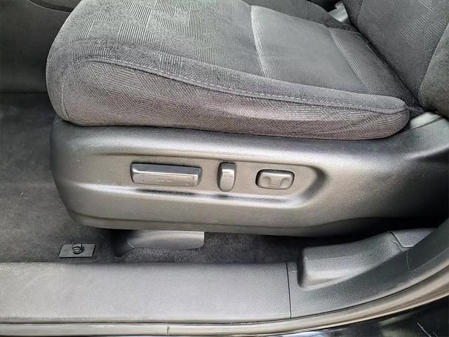 used 2022 Honda Pilot car, priced at $27,600