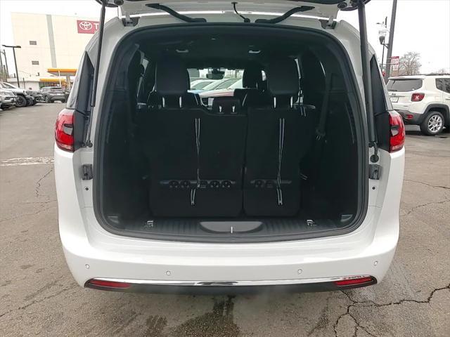 new 2025 Chrysler Pacifica car, priced at $35,938