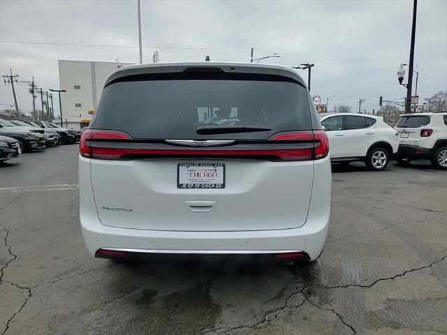 new 2025 Chrysler Pacifica car, priced at $35,938
