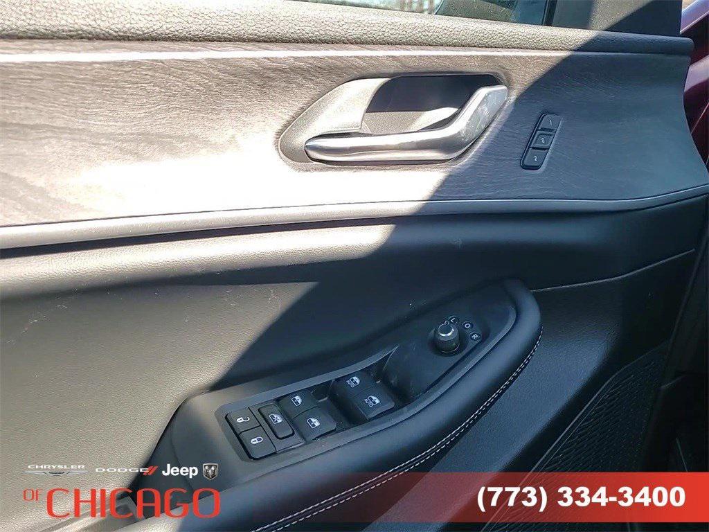 new 2025 Jeep Grand Cherokee car, priced at $41,158