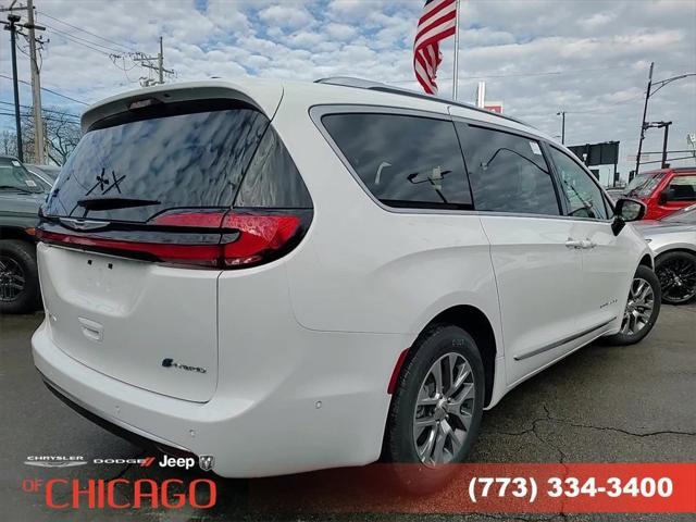 new 2025 Chrysler Pacifica car, priced at $43,741