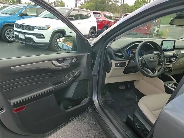 used 2021 Ford Escape car, priced at $21,500