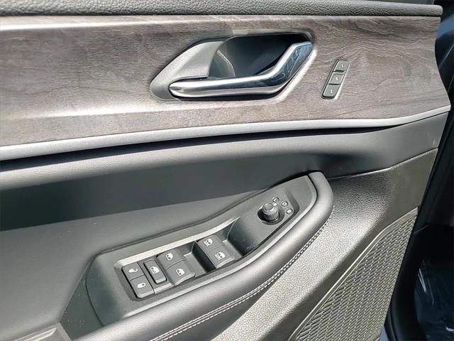 new 2025 Jeep Grand Cherokee car, priced at $40,358