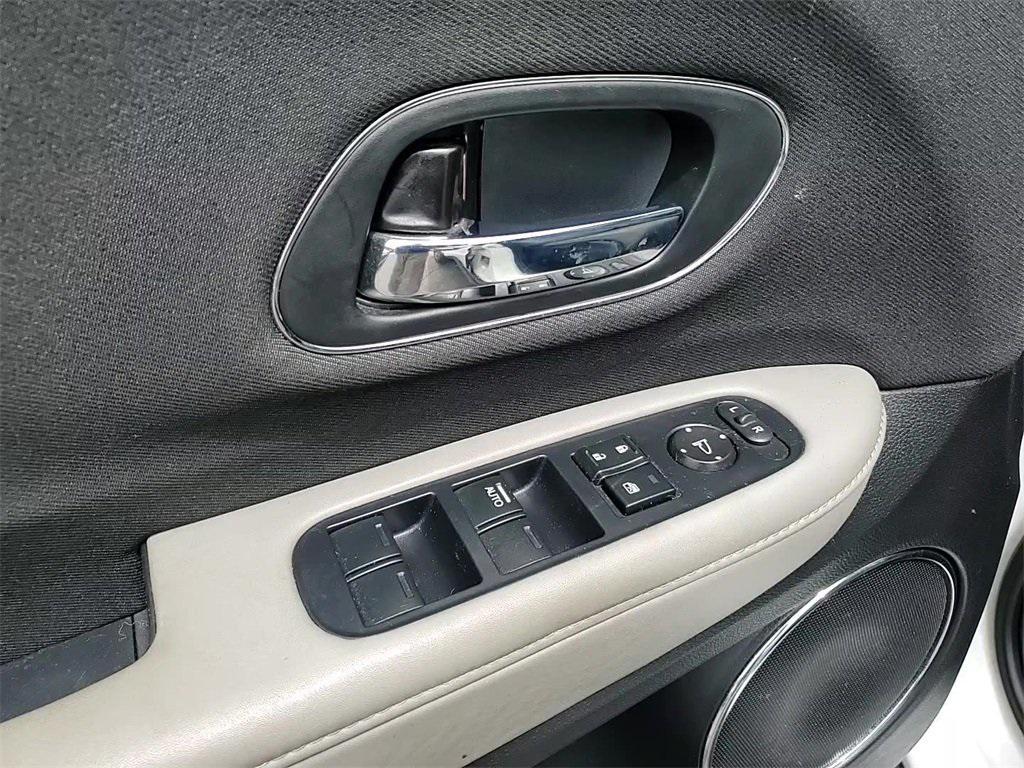 used 2022 Honda HR-V car, priced at $22,250
