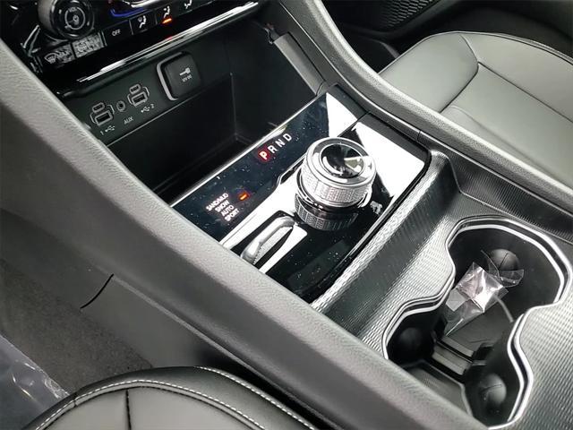new 2025 Jeep Grand Cherokee car, priced at $39,595