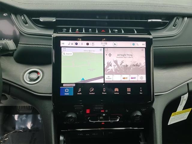 new 2025 Jeep Grand Cherokee car, priced at $39,595