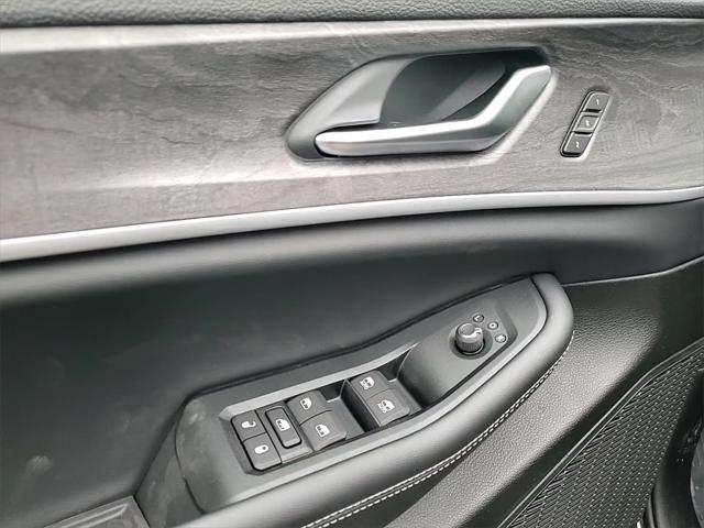 new 2025 Jeep Grand Cherokee car, priced at $39,595