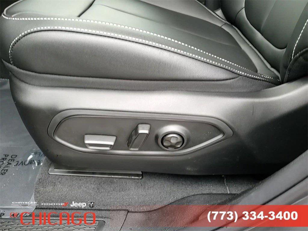 new 2025 Jeep Grand Cherokee car, priced at $35,621