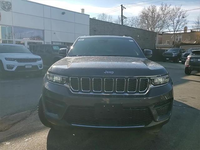 new 2025 Jeep Grand Cherokee car, priced at $34,261