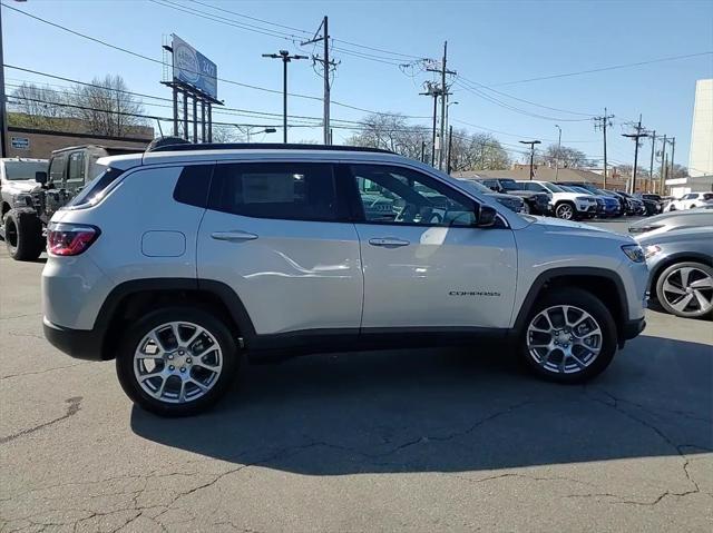 new 2024 Jeep Compass car, priced at $25,472