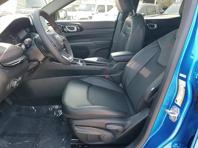 new 2025 Jeep Compass car, priced at $27,702