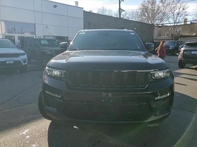 new 2025 Jeep Grand Cherokee car, priced at $44,245