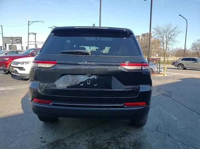 new 2025 Jeep Grand Cherokee car, priced at $44,245