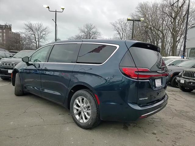 new 2025 Chrysler Pacifica car, priced at $39,397