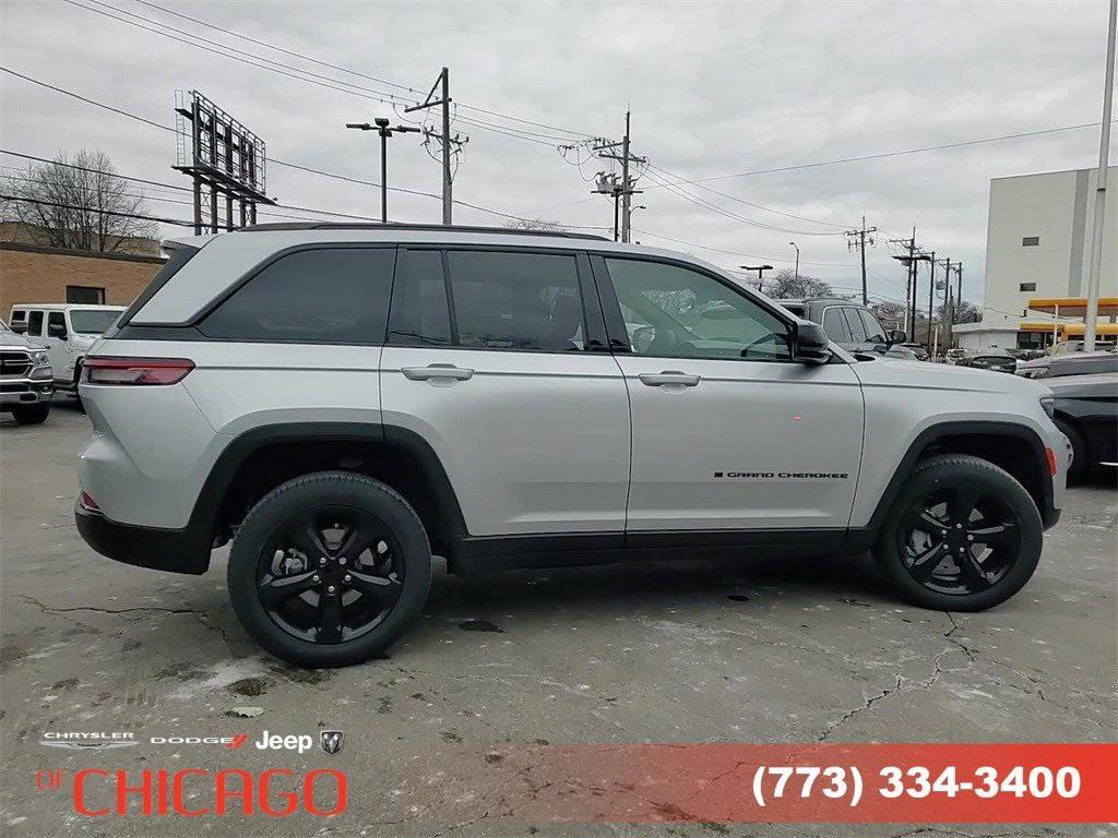new 2025 Jeep Grand Cherokee car, priced at $38,876