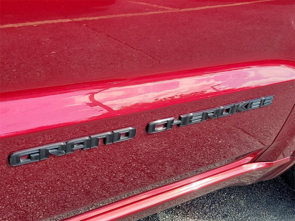 used 2021 Jeep Grand Cherokee car, priced at $22,750