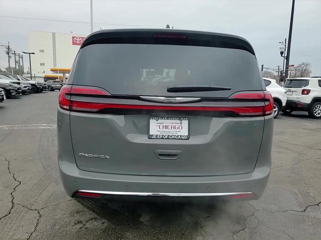 new 2025 Chrysler Pacifica car, priced at $35,357