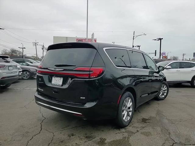 new 2025 Chrysler Pacifica car, priced at $39,397