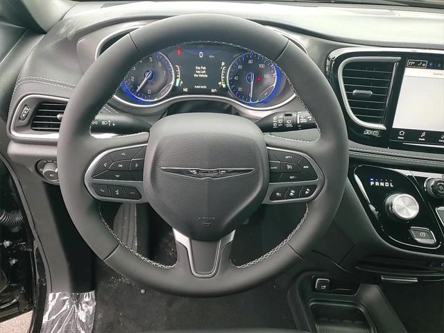 new 2025 Chrysler Pacifica car, priced at $38,783