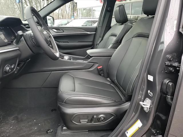 new 2025 Jeep Grand Cherokee car, priced at $44,434