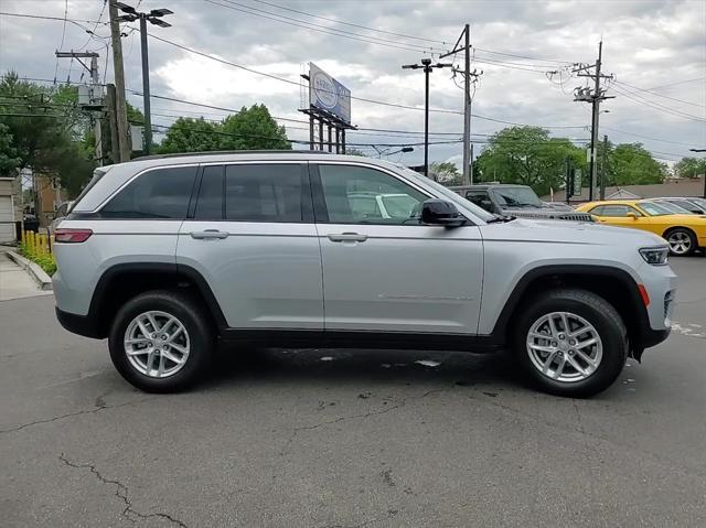 new 2024 Jeep Grand Cherokee car, priced at $30,881