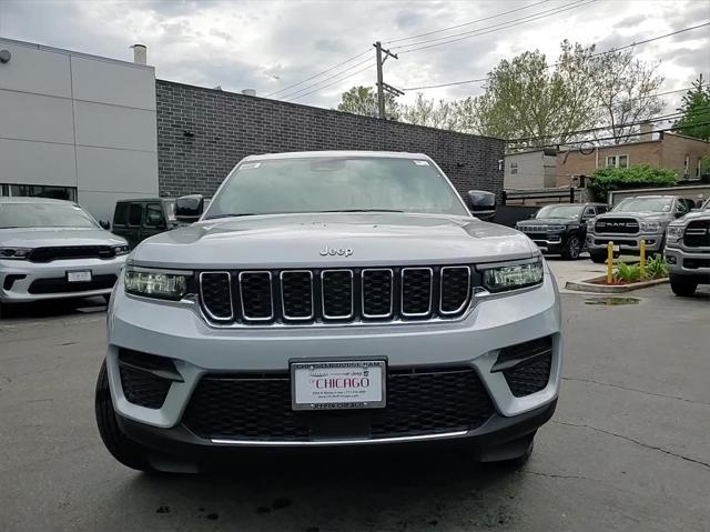 new 2024 Jeep Grand Cherokee car, priced at $30,881