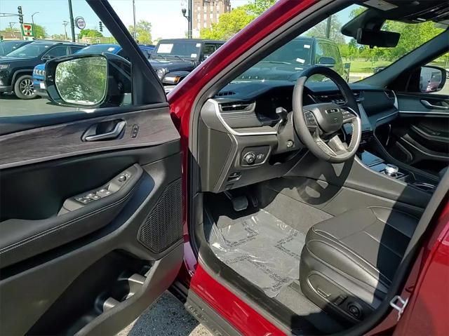 new 2024 Jeep Grand Cherokee car, priced at $39,744