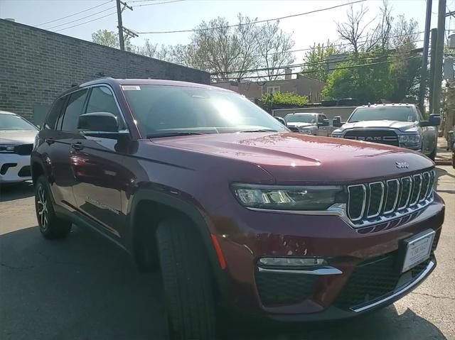 new 2024 Jeep Grand Cherokee car, priced at $39,744