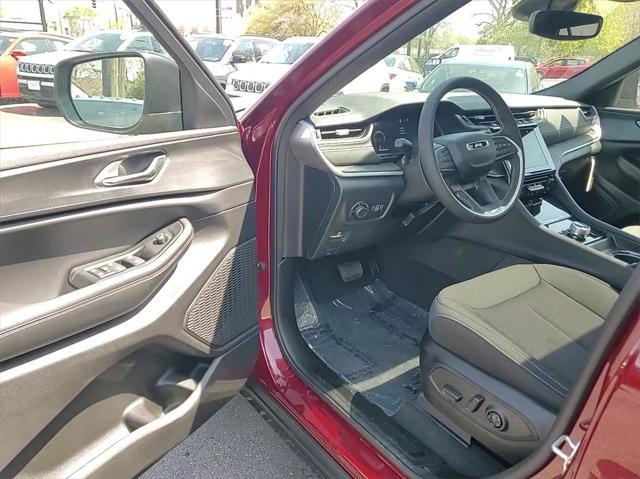 new 2024 Jeep Grand Cherokee L car, priced at $32,295