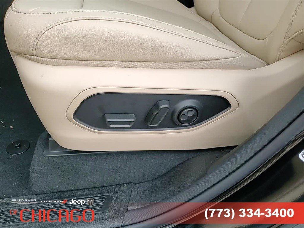 new 2025 Jeep Grand Cherokee car, priced at $36,180