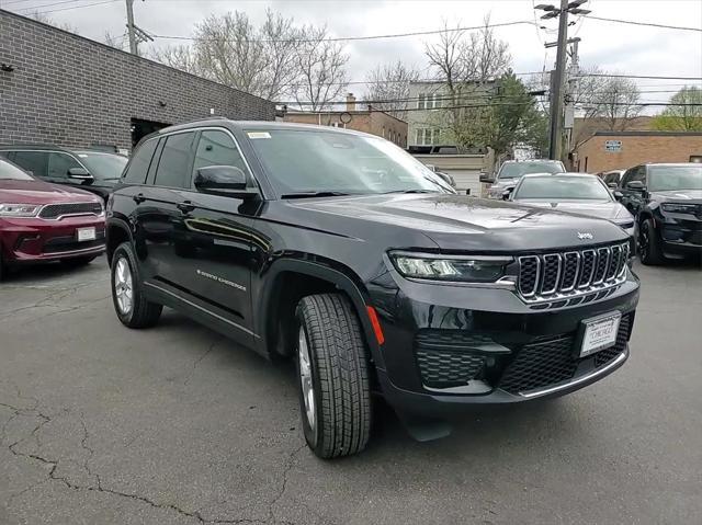 new 2024 Jeep Grand Cherokee car, priced at $30,450