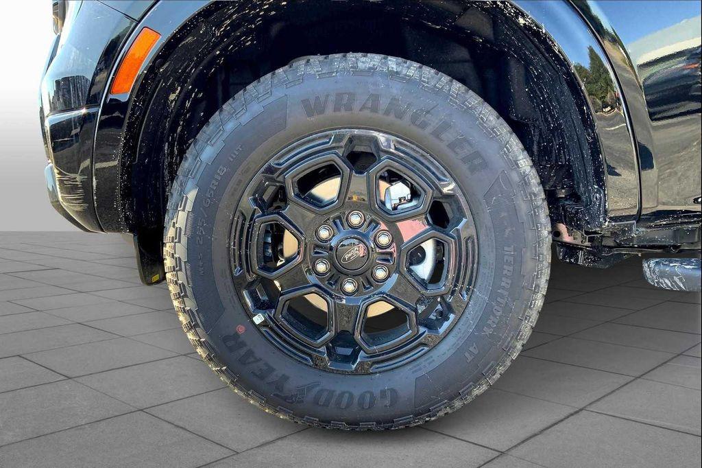 new 2025 Ford Ranger car, priced at $43,302