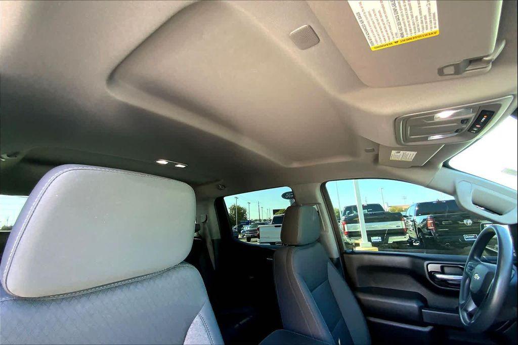 used 2022 Chevrolet Silverado 1500 car, priced at $31,899