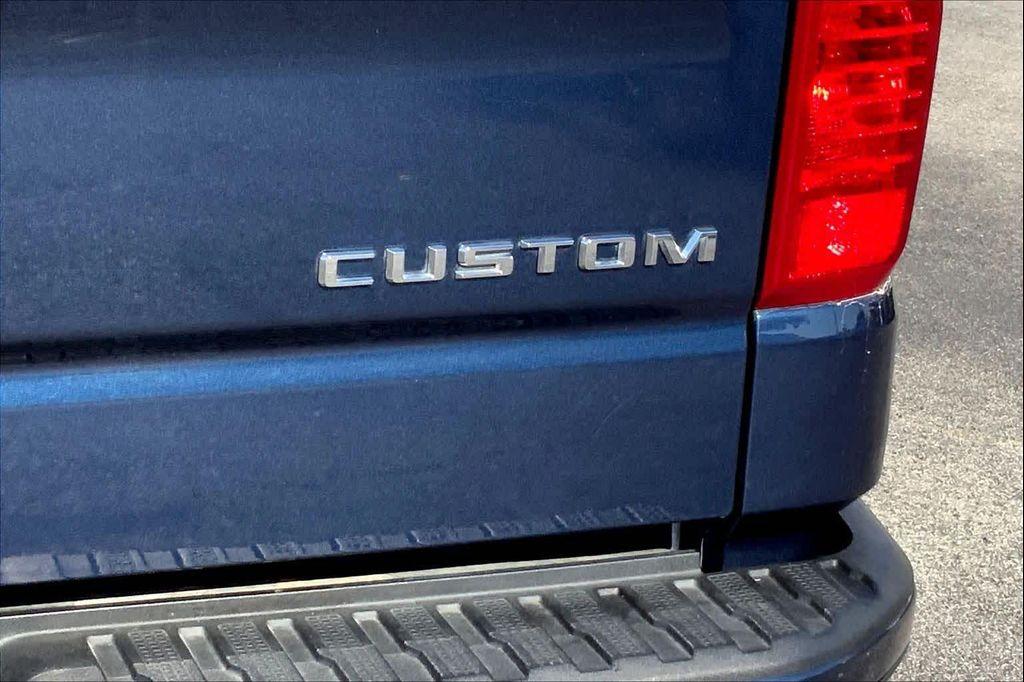 used 2022 Chevrolet Silverado 1500 car, priced at $31,899