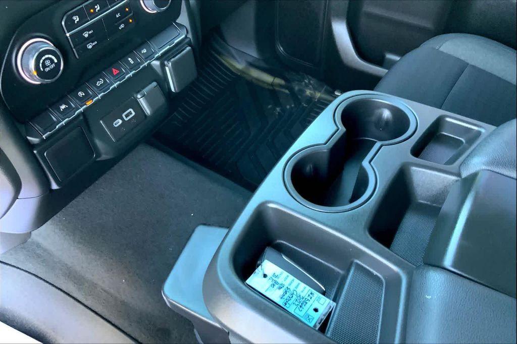 used 2022 Chevrolet Silverado 1500 car, priced at $31,899