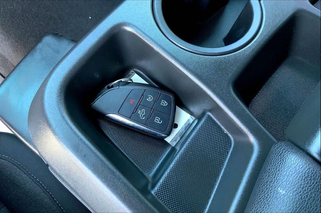 used 2022 Chevrolet Silverado 1500 car, priced at $31,899