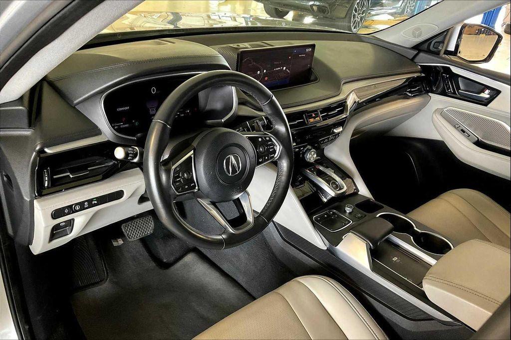 used 2024 Acura MDX car, priced at $40,996