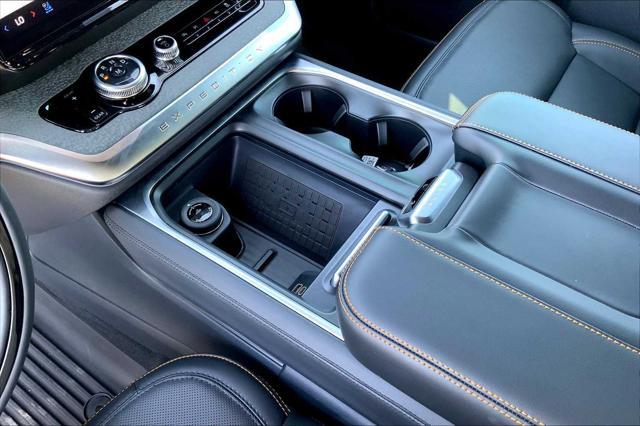 new 2025 Ford Expedition car, priced at $84,690