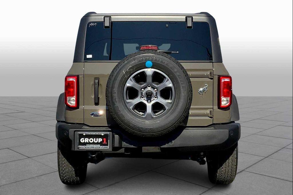 new 2025 Ford Bronco car, priced at $45,608