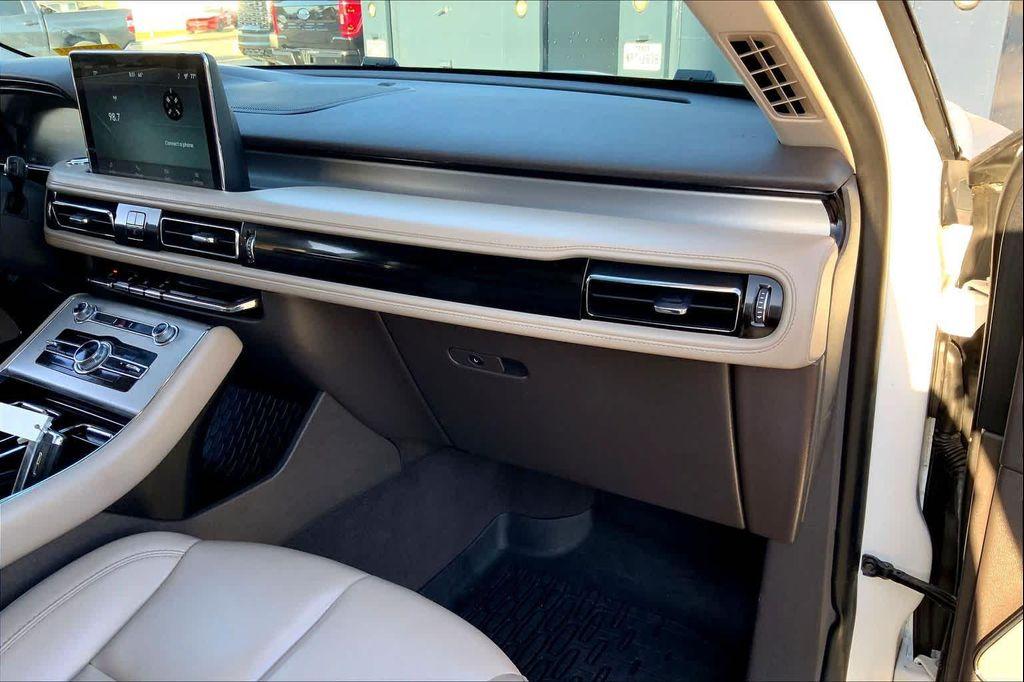 used 2021 Lincoln Aviator car, priced at $26,375