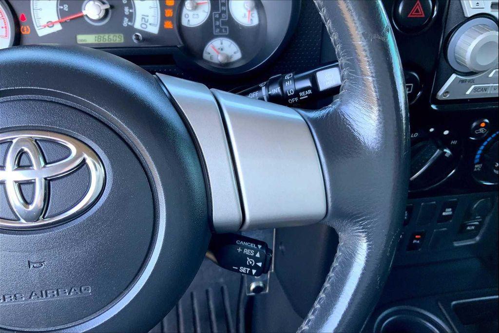 used 2008 Toyota FJ Cruiser car, priced at $15,865